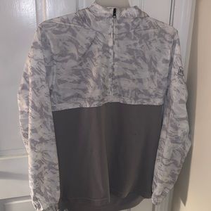 Under Armour Windbreaker/Cotton 1/4 zip